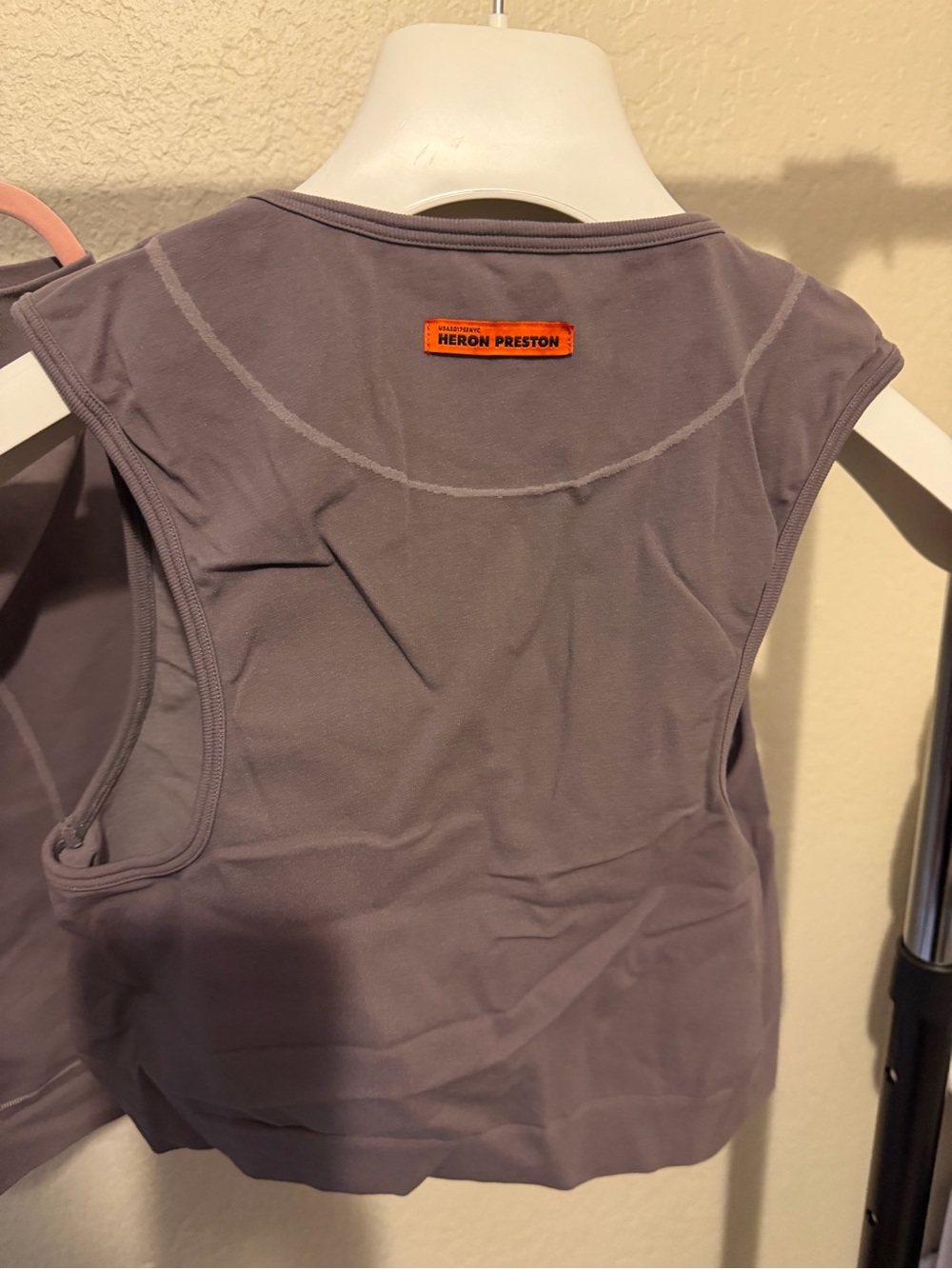 Heron Preston Lavender Active Crop & Shorts Set - Picture 2 of 3